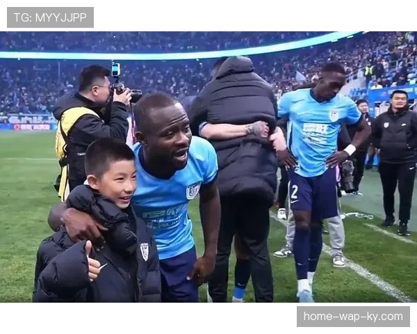 大连英博签下斯坦丘阿奇姆彭 马莱莱马马杜阿利米组成攻击线